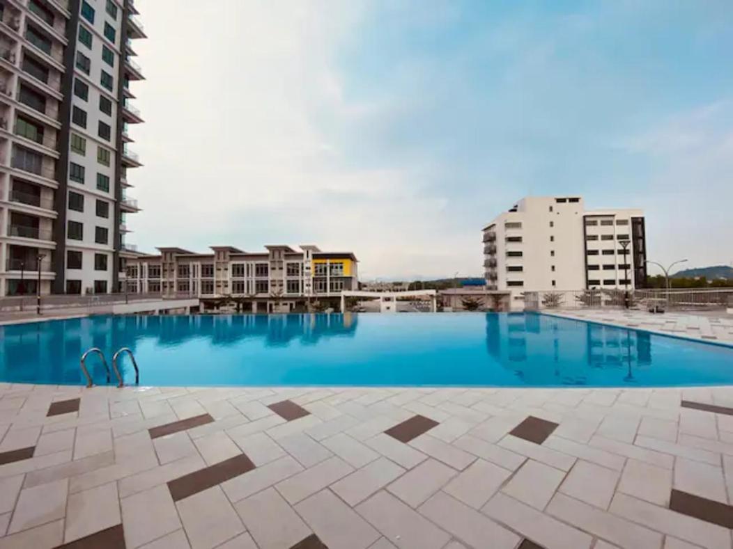 Luxurious Homestay 3Br With Pool Meru Ipoh 8 Pax 外观 照片